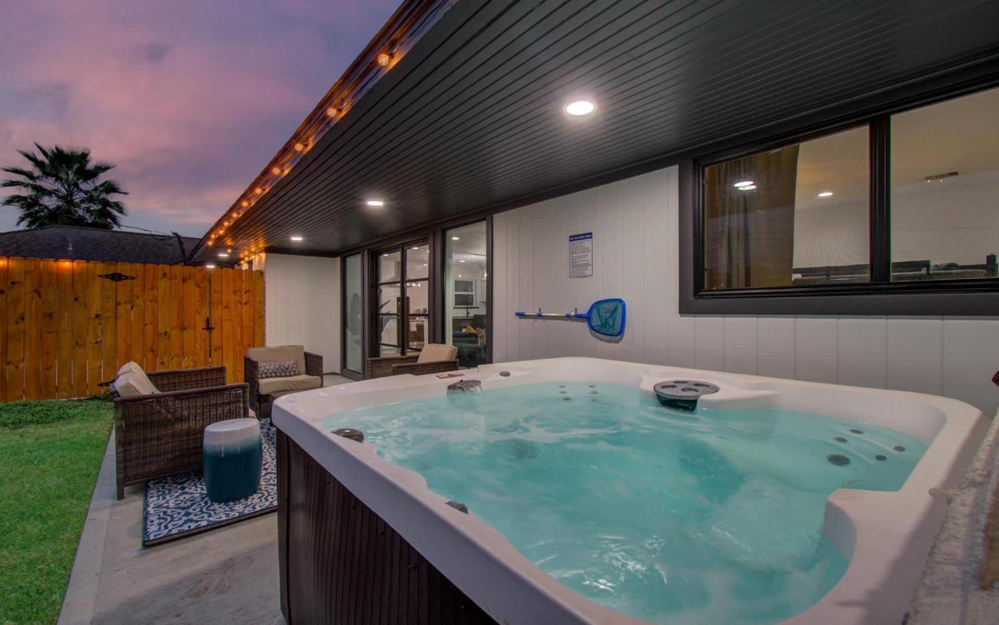 5-Bd Modern Central Getaway W Hot Tub - Mins To Dt Villa Houston Exterior photo